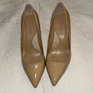 Banana Republic nude patent leather pump